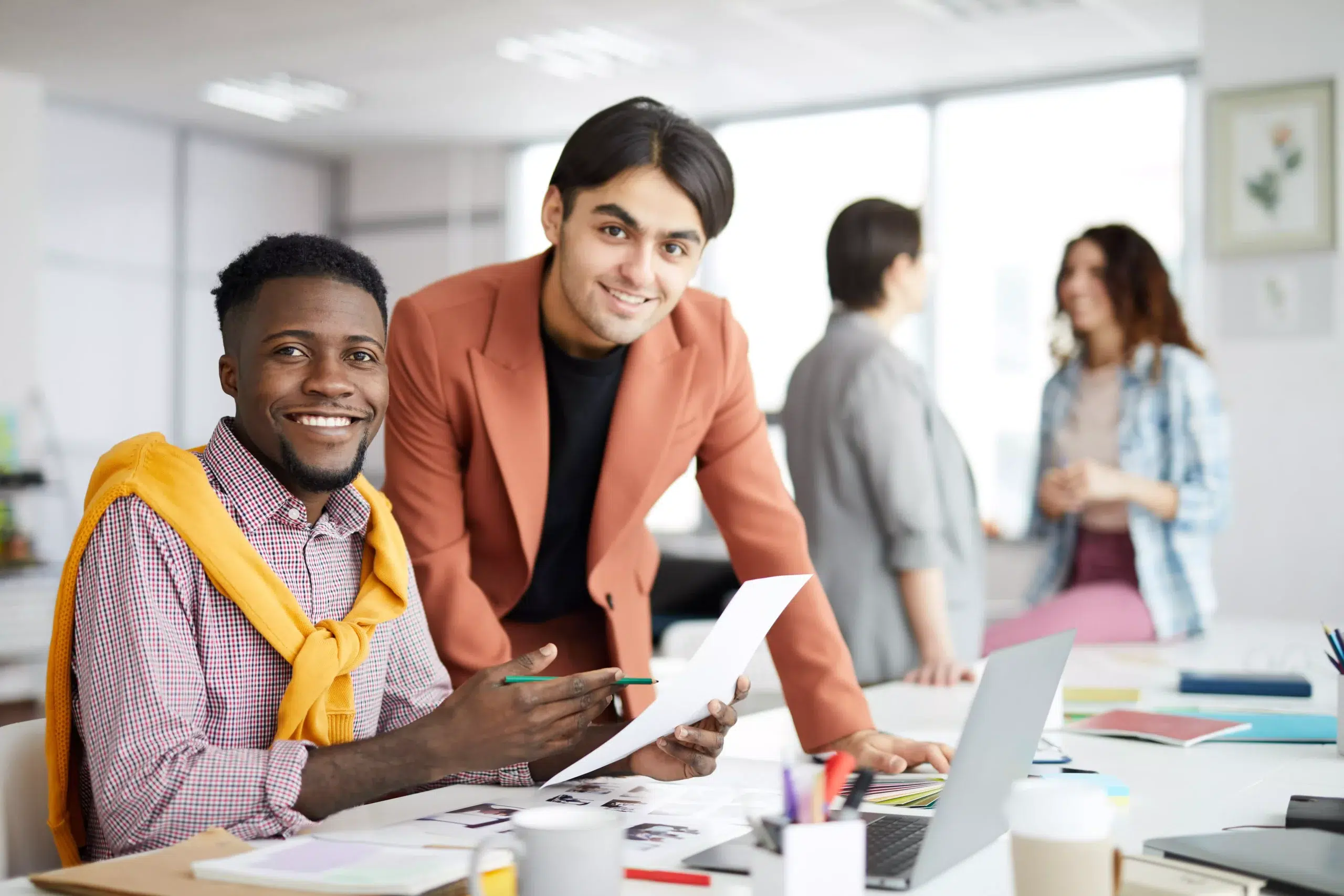 Differences-between-Paralegal-and-Lawyer